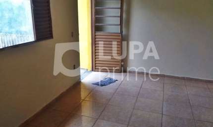 CASA COM 2 QUARTOS PARA LOCAÇÃO NA VILA MARIA BAIXA