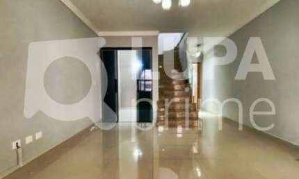 CASA COM 3 QUARTOS E 2 VAGAS DE GARAGEM À VENDA NA VILA GUILHERME