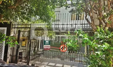 CASA COM 3 QUARTOS E 3 VAGAS DE GARAGEM À VENDA NA VILA MARIA BAIXA