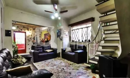 CASA COM 4 QUARTOS E 1 VAGA DE GARAGEM À VENDA NO ANÁLIA FRANCO