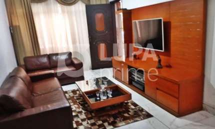 CASA COM 4 QUARTOS E 3 VAGAS DE GARAGEM À VENDA NA VILA MARIA