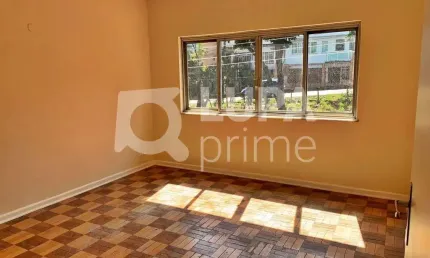 PRÉDIO COM 200M² DE ÁREA CONSTRUÍDA À VENDA NA VILA MARIA BAIXA