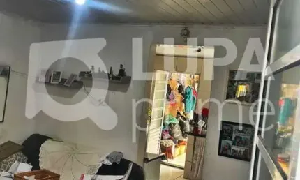 CASA COM 2 QUARTOS E 1 VAGA DE GARAGEM À VENDA NA VILA GUSTAVO