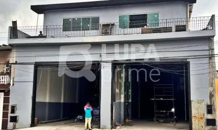 GALPÃO COMERCIAL COM 325M² PARA LOCAÇÃO NA VILA SABRINA