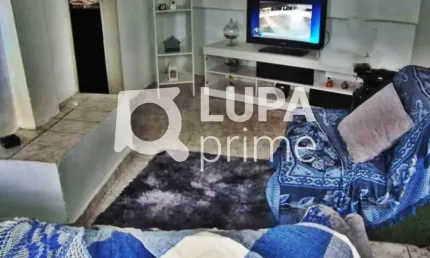 CASA COM 4 QUARTOS E 3 VAGAS DE GARAGEM PARA LOCAÇÃO NA VILA MARIA ALTA