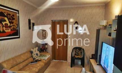 CASA COM 3 QUARTOS E 1 VAGA DE GARAGEM À VENDA NA VILA EDE