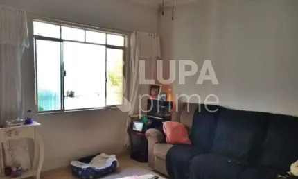 CASA COM 3 QUARTOS E 1 VAGA DE GARAGEM À VENDA NO CARRÃO