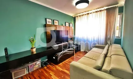 Apartamento com 2 quartos e 1 vaga de garagem à venda em santana