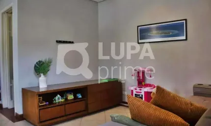 Casa com 3 quartos e 2 vagas de garagem à venda no tucuruvi