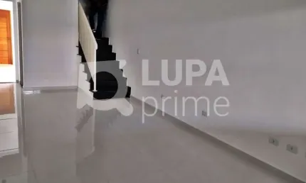 CASA COM 3 QUARTOS E 2 VAGAS DE GARAGEM À VENDA NO JAÇANÃ