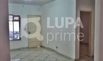 CASA COM 2 QUARTOS E 2 VAGAS DE GARAGEM À VENDA NA VILA NOVA CURUÇÁ