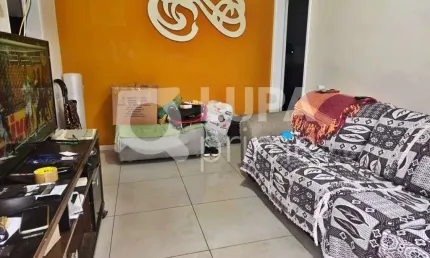 Casa com 3 quartos e 2 vagas de garagem para locação na vila medeiros