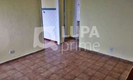Casa com 2 quartos para alugar na Avenida das Cerejeiras, 930, Vila Maria, São Paulo