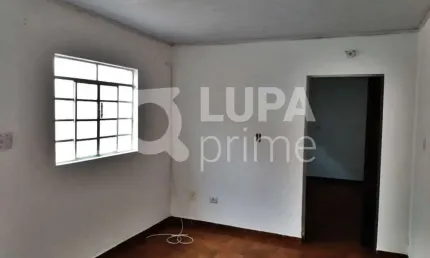 Casa com 1 quarto e 1 vaga de garagem para locação na vila maria
