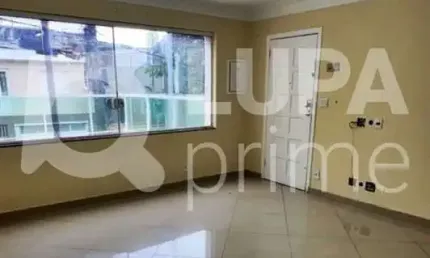 CASA COM 3 QUARTOS E 2 VAGAS DE GARAGEM À VENDA NO LAUZANE PAULISTA