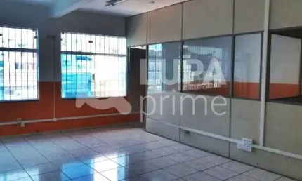 Ponto comercial com 3 salas para alugar na Rua Paulo de Faria, 399, Vila Gustavo, São Paulo