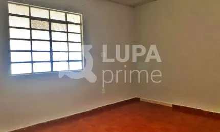 CASA COM 1 QUARTO E 1 VAGA DE GARAGEM PARA LOCAÇÃO NA VILA MARIA