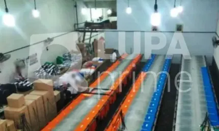 Galpão comercial com 440m² à venda na casa verde média
