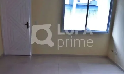 Casa com 2 quartos e 2 vagas de garagem para locação na casa verde alta