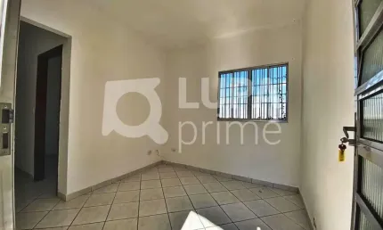 Casa com 2 quartos e 1 vaga de garagem para locação na vila maria