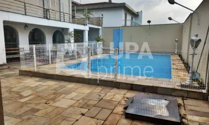 Sobrado com 5 quartos e Piscina para venda, Tremembé, São Paulo