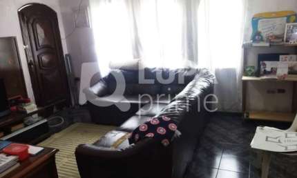 CASA COM 3 QUARTOS E 4 VAGAS DE GARAGEM  PARA LOCAÇÃO NA VILA MARIA