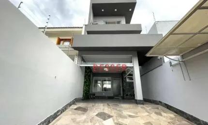 Sobrado com 4 dormitórios à venda, 200 m² por R$ 790.000,00 - Centro - Sapucaia do Sul/RS