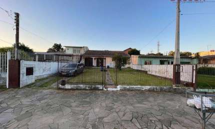Casa com 3 dormitórios à venda, 180 m² por R$ 477.900,00 - Centro - Sapucaia do Sul/RS