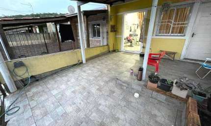 Casa com 2 dormitórios à venda, 70 m² por R$ 265.000,00 - Lomba da Palmeira - Sapucaia do Sul/RS