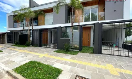 Sobrado com 3 dormitórios à venda, 130 m² por R$ 835.000,00 - Centro - Esteio/RS