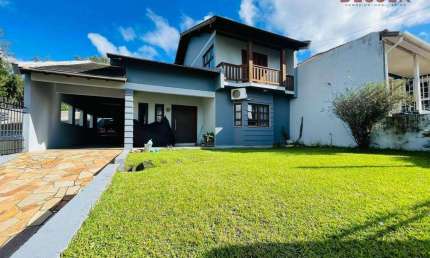 Sobrado com 3 dormitórios à venda, 242 m² por R$ 700.000 - São José - Sapucaia do Sul/RS