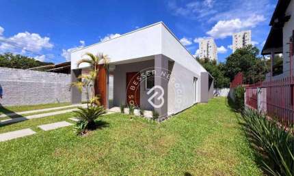 Casa com 3 dormitórios à venda, 116 m² por R$ 699.000,00 - Pinheiro - São Leopoldo/RS
