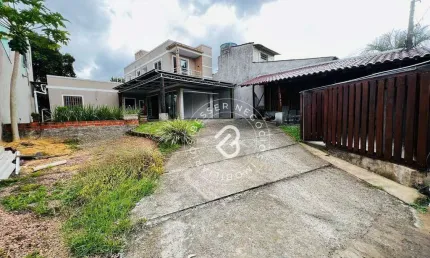 Sobrado com 4 dormitórios à venda, 136 m² por R$ 630.000,00 - Ipiranga - Sapucaia do Sul/RS