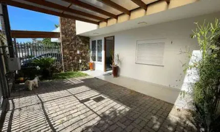 Casa com 2 dormitórios à venda, 68 m² por R$ 319.000,00 - Rondônia - Novo Hamburgo/RS