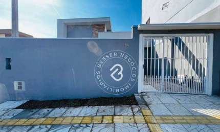 Casa com 2 dormitórios à venda, 47 m² por R$ 299.000 - Sete - Sapucaia do Sul/RS