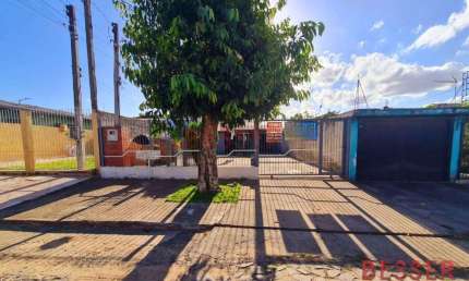 Casa com 2 dormitórios à venda, 100 m² por R$ 270.000,00 - Lomba da Palmeira - Sapucaia do Sul/RS