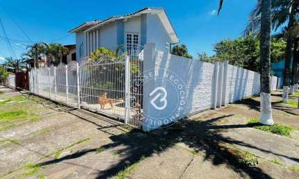 Sobrado com 2 dormitórios à venda, 209 m² por R$ 430.000,00 - Getúlio Vargas - Sapucaia do Sul/RS