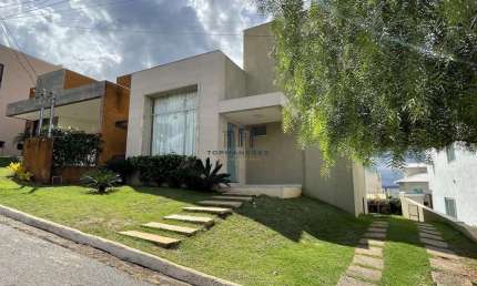 Casa 4 quartos, com armários no condomínio Gran Park- Vespasiano