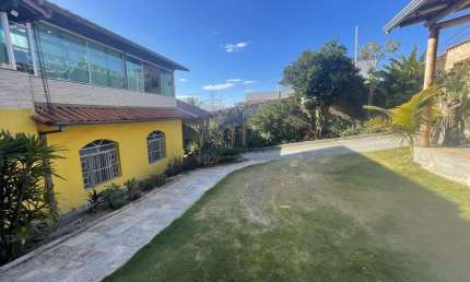 3 Casas, lote de esquina 500 m2, ótimo acabemento, espaço gourmet, Taquaril/BH