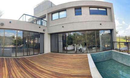 Casa moderna 4 quartos com piscina condomínio Alphaville - Vespasiano/MG