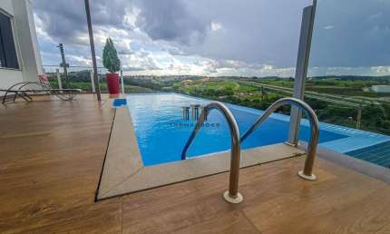 Casa moderna com linda vista definitiva em Alphaville Vespasiano/MG