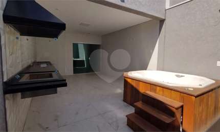 Casa com 3 quartos à venda na Rua Salomé Queiroga, Vila Carrão, São Paulo