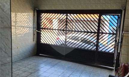 Casa térrea com 3 quartos à venda em Vila Elze - SP