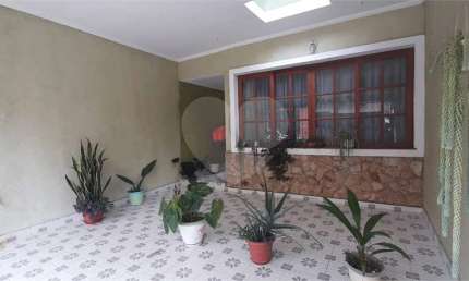 Casa com 5 quartos à venda na Rua Itaquitinga, Vila IVG, São Paulo