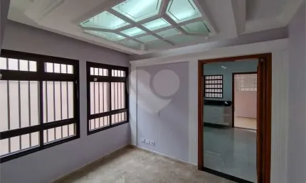 Sobrado com 3 quartos à venda em Vila Mercedes - SP