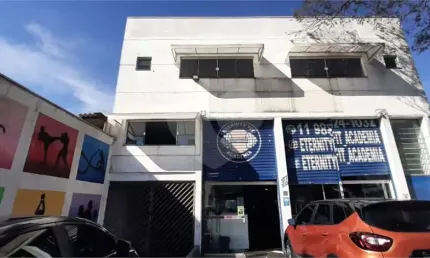Prédio inteiro à venda em Parque Santa Madalena - SP