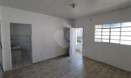 Casa térrea com 1 quartos à venda em Jardim Independência - SP