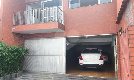 Casa com 3 quartos à venda em Vila Paulo Silas - SP