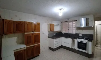 Casa de vila com 2 quartos à venda em Vila Carrão - SP