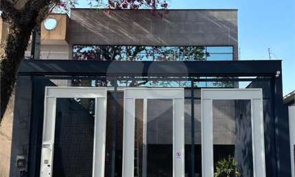 Prédio inteiro à venda ou para locação em Vila Lúcia - SP
